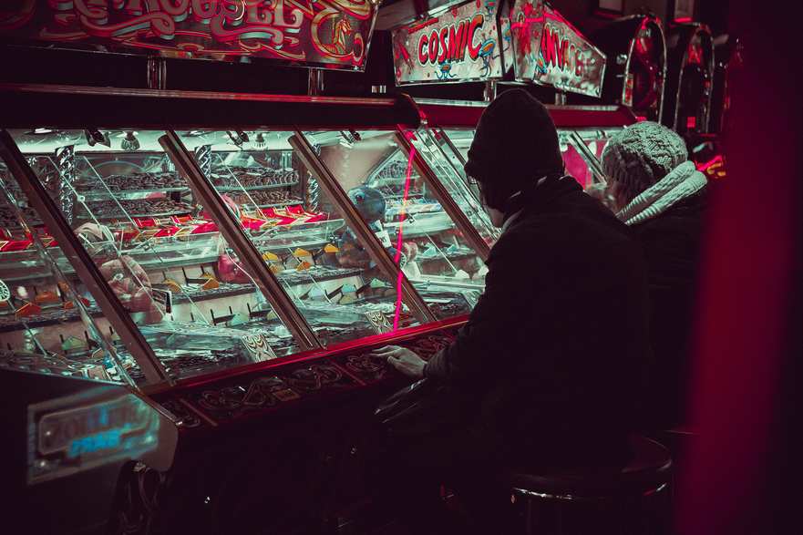 Hoe Verdienen Online Casino's Geld? Een Blik Achter de Schermen
